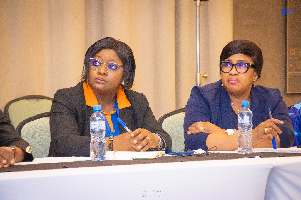 Participantes au Business Forum DM 403